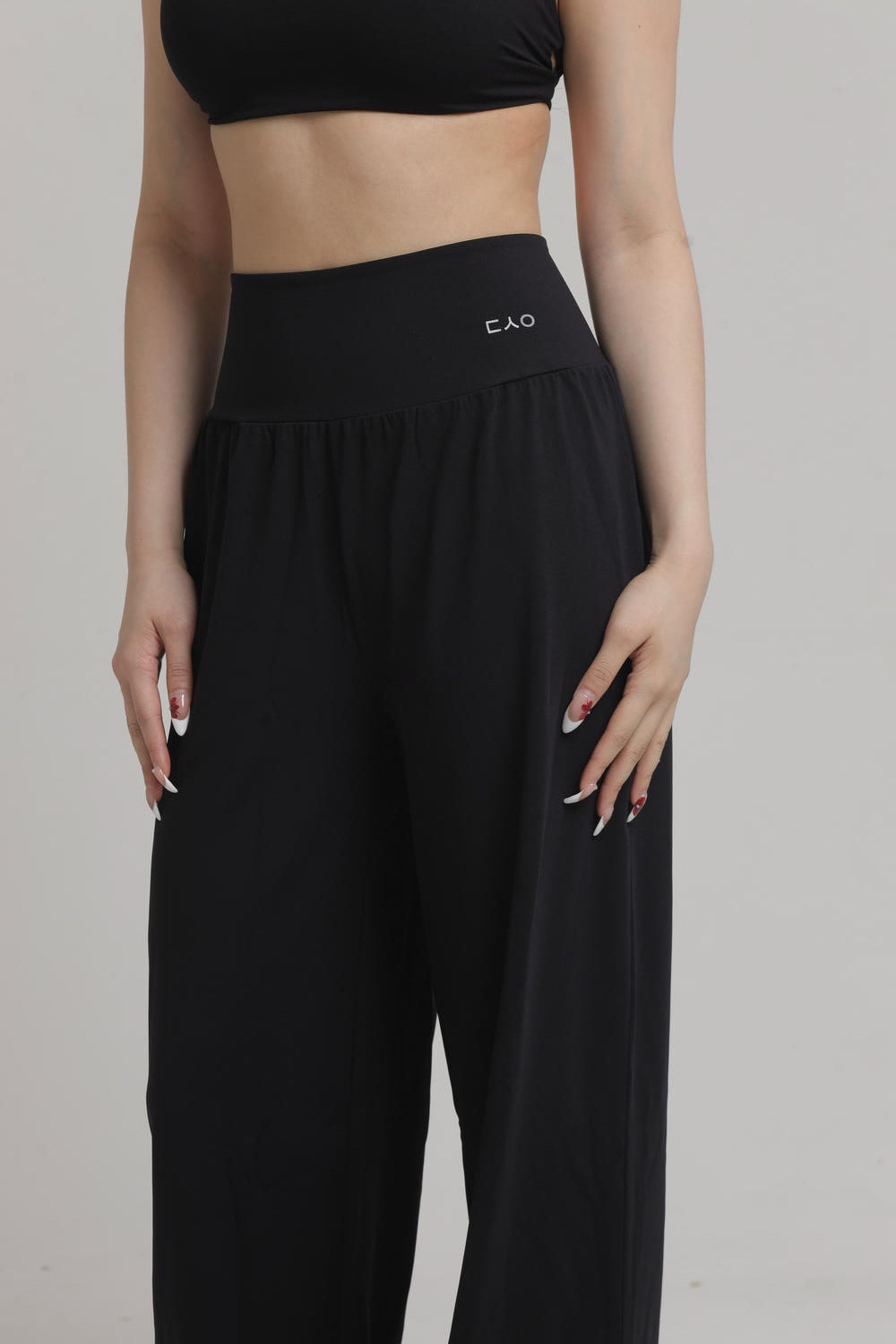 Manna Loose Pants