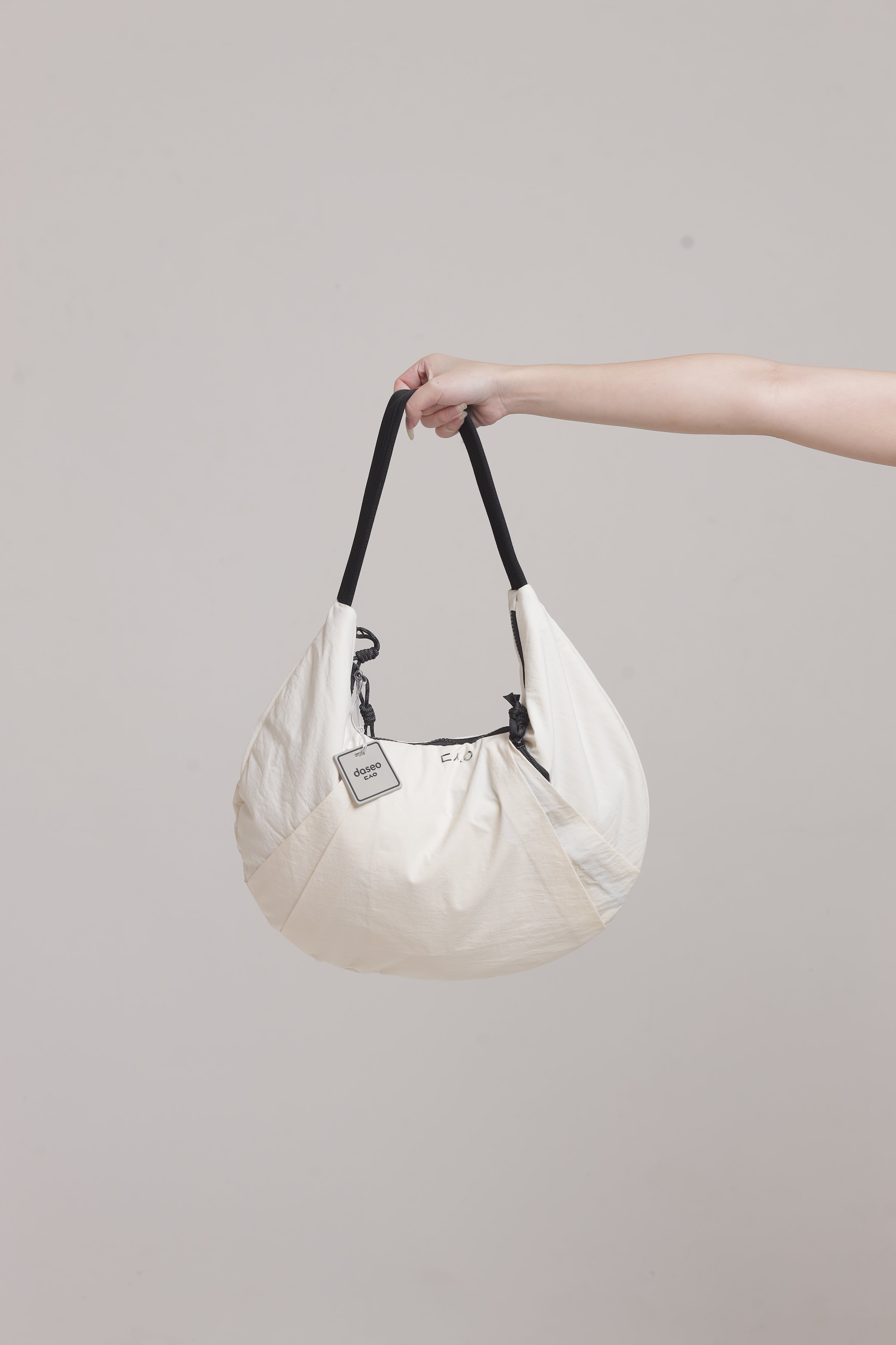Kana Curve Bag